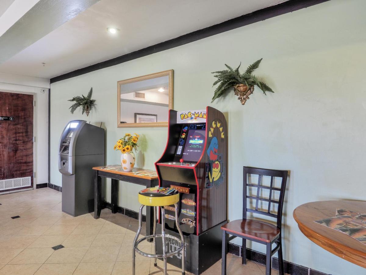 Lonestar Inn & Suites, Erick Ok Hwy 40 By Oyo 外观 照片