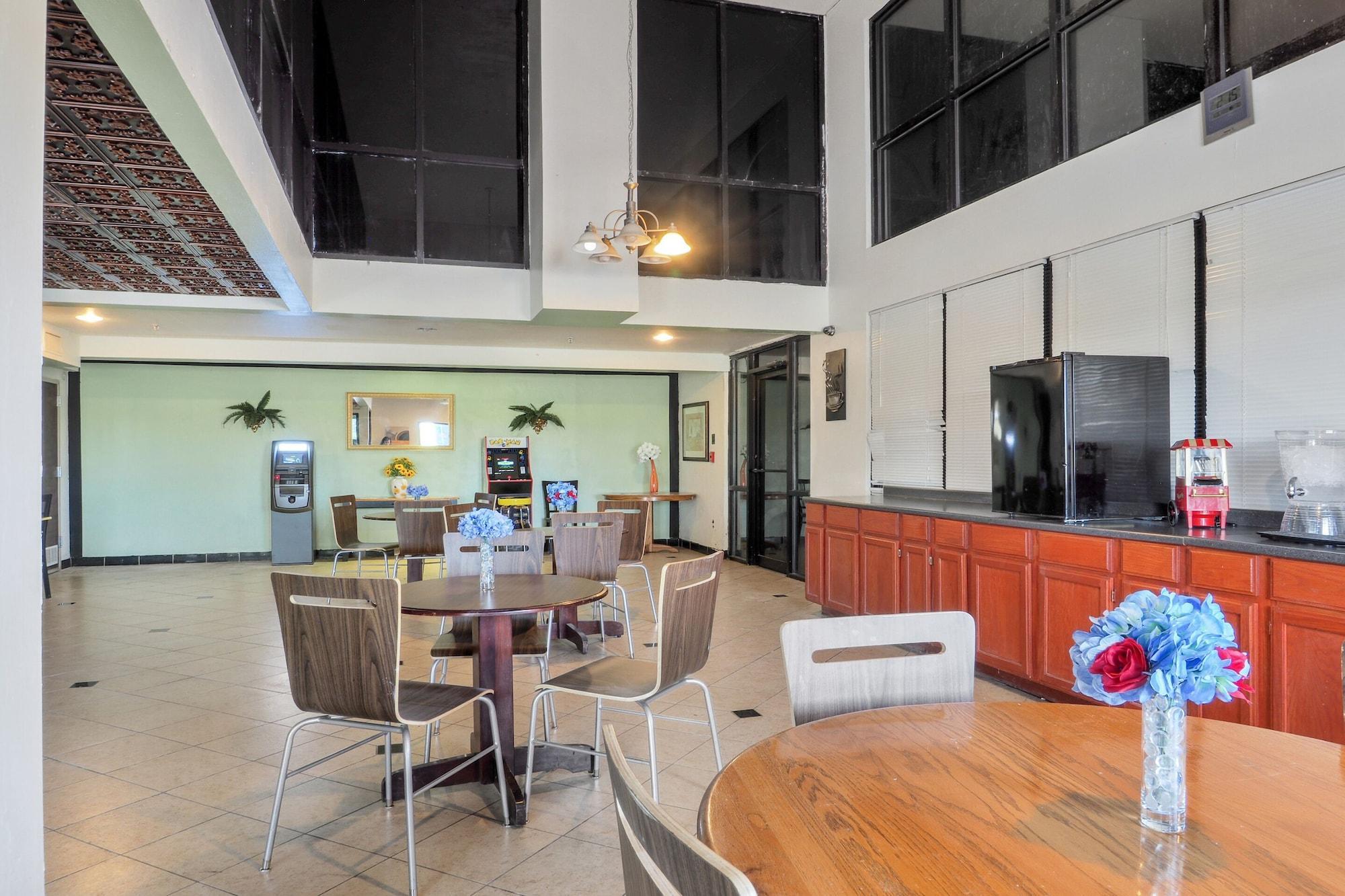 Lonestar Inn & Suites, Erick Ok Hwy 40 By Oyo 外观 照片